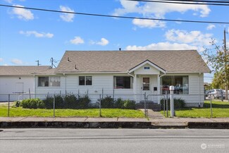 221 N Pine St, Burlington, WA 98233