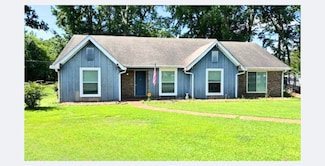 109 W Oakhill Dr, Florence, AL 35633