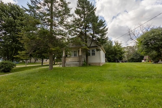 2325 W Kimberly Ave, Milwaukee, WI 53221