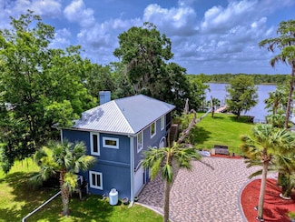 162 Pogy Rd, Apalachicola, FL 32320