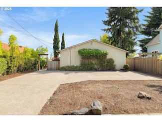 624 N Emerson St Unit 626, Portland, OR 97217