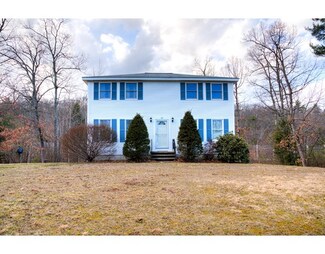 13 Elizabeth Ln, Salem, NH 03079