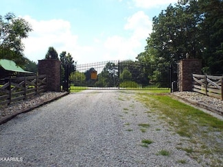 0 Four Mile Creek Rd Unit 22991821, Deer Lodge, TN 37726
