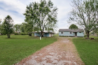 20724 E 578 Rd, Colcord, OK 74338