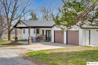 614 S 2nd Rd, Bennet, NE 68317