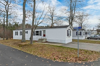 1 Apricot Way, North Hampton, NH 03862