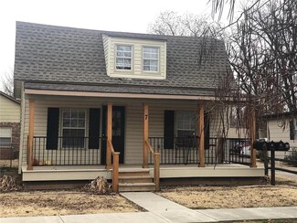 7 E Thatcher St, Edmond, OK 73034