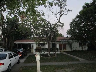 930 SW 50th Ave, Plantation, FL 33317