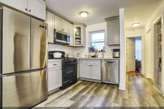 620 37th St, Union City, NJ 07087