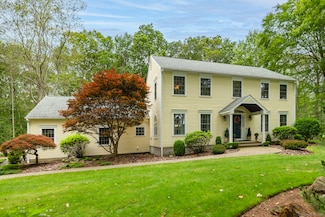 111 Dwyer Rd, Middlebury, CT 06762