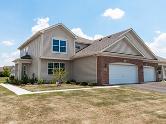 102 Easton Dr, Gilberts, IL 60136
