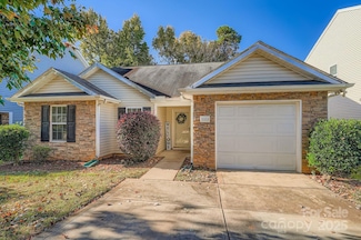 5320 Barley Ln, Charlotte, NC 28216