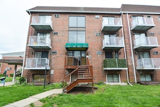 1186 Worcester Rd Unit 1221, Framingham, MA 01702