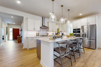 7177 201st St W, Lakeville, MN 55044