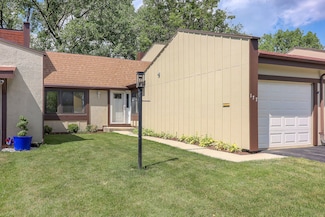 177 Cascade Dr, Indian Head Park, IL 60525