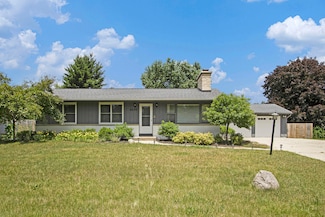 6245 Woodlea Dr, Kalamazoo, MI 49048