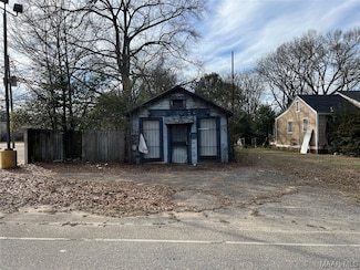 2925 Lower Wetumpka Rd, Montgomery, AL 36110