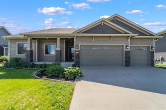 916 NE Silkwood St, Grimes, IA 50111