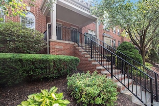 39459 Springwater Dr Unit 48, Northville, MI 48168