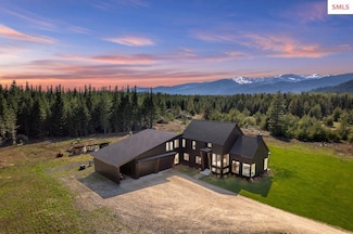 322 Reload Rd, Sandpoint, ID 83864