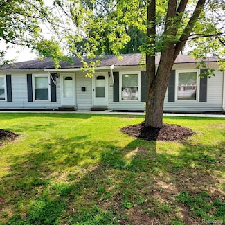 630 Aldrich St, Linden, MI 48451