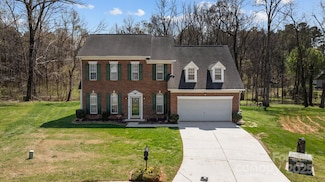 7222 Duchamp Dr, Charlotte, NC 28215