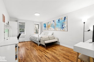 311 E 25th St Unit 1G, New York, NY 10010
