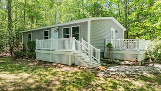 2 Mckenna Ln, York, ME 03909