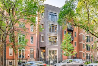 1518 N Hudson Ave Unit 3, Chicago, IL 60610