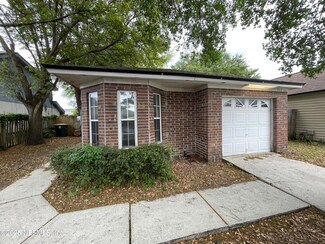 755 Trekker St, Jacksonville, FL 32216