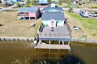 1104 Mayes Rd, Bolivar Peninsula, TX 77650