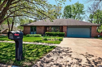 3835 SW Wood Valley Dr, Topeka, KS 66610