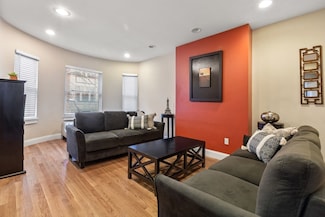 30 Edgerly Rd Unit 3, Boston, MA 02115