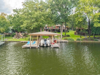 30 Stonegate Shores Dr, Hot Springs National Park, AR 71913