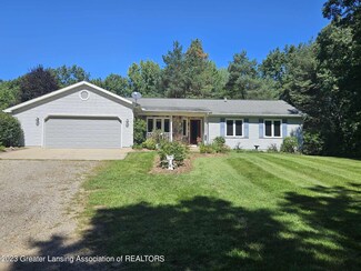 8181 E Spicerville Hwy, Eaton Rapids, MI 48827