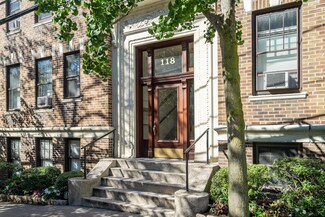 118 Saint Paul St Unit 4, Brookline, MA 02446