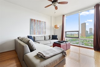 5110 San Felipe St Unit 151W, Houston, TX 77056