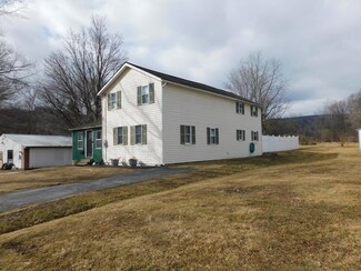 105 Prospect St, Troy, PA 16947