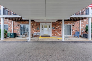 3107 Garnette Dr Unit D8, Bridgeton, MO 63044
