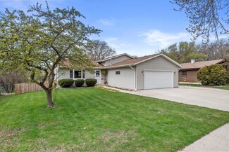522 S Grandview Blvd, Waukesha, WI 53188