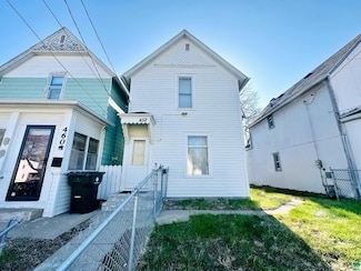 458 John St, Sioux City, IA 51103