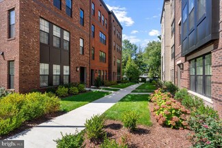 7416 Backett Wood Terrace Unit 703, McLean, VA 22102