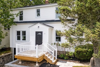 21 Whittlesey Ave, Waterbury, CT 06706