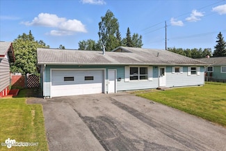 275 Hoyt St, Anchorage, AK 99508