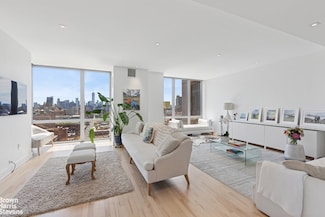 101 W 24th St Unit 20DE, New York, NY 10011
