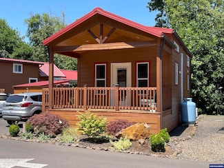 8372 Enchanted (260) Way SE, Turner, OR 97392