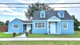 307 4th St, Lake Park, FL 33403