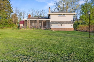 12873 Unity Rd, New Springfield, OH 44443