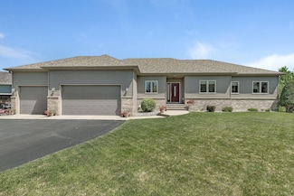 709 Erickson Ct, Sauk Rapids, MN 56379
