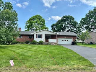 19 W Meyer Ave, New Castle, PA 16105